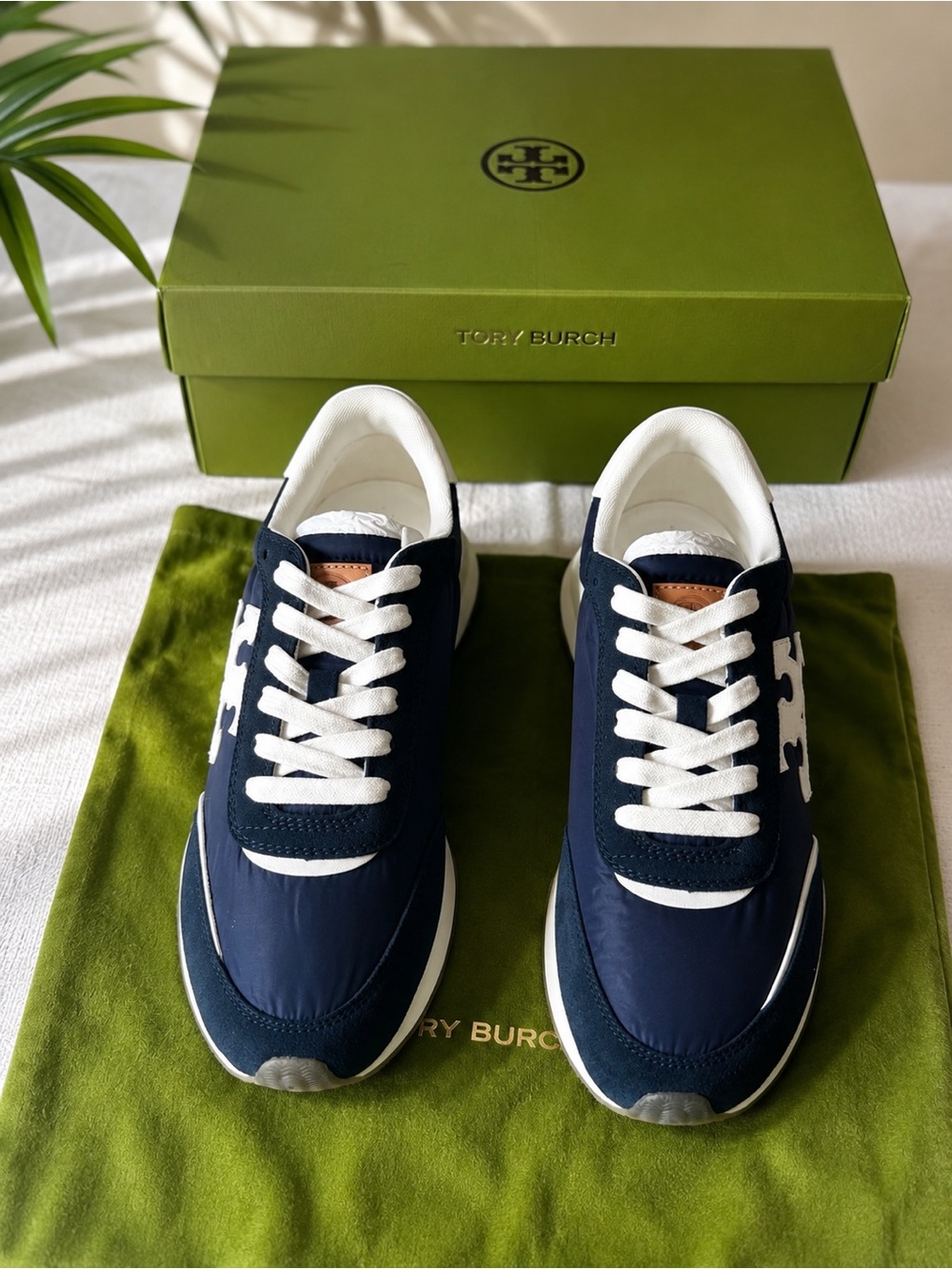 Tory Burch Navy and White Low-Top Lace-Up Sneakers